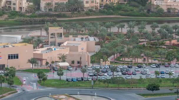 Vista aérea de casas de apartamentos y villas en Dubai timelapse ciudad, Emiratos Árabes Unidos — Vídeos de Stock