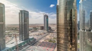 Dubai'de Jumeirah göl kuleleri ilçe timelapse konut daire ve ofisler
