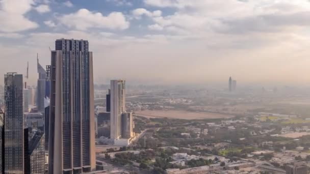 Dubai International Financial Centre distrito con rascacielos modernos timelapse — Vídeo de stock
