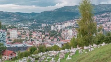 Saraybosna 'daki Eski Yahudi mezarlığının panoraması