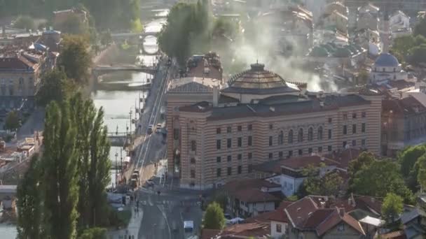Panoramische luchtfoto van de historische binnenstad van Sarajevo timelapse — Stockvideo