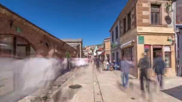 Procházka po ulici v Bascarsija, orientální bazar a staré osmanské historické centrum Sarajevo timelapse hyperlapse, Bosna a Hercegovina — Stock video