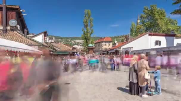 A Sebilj szökőkút Szarajevóban a bosznia-hercegovinai óvárosban időelapszus hiperlapszus. — Stock videók