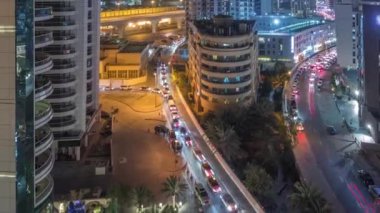 Dubai Marina gökdelenleri ve gezinti güvertesi gece zaman çizelgesi, Dubai, Birleşik Arap Emirlikleri