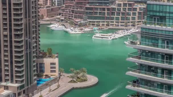 Uferpromenade in Dubai Marina Luftaufnahme. dubai, vereinigte arabische emirate — Stockvideo