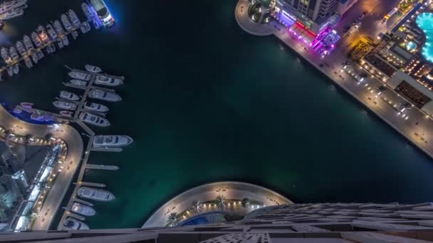 Dubai Marina přístav s moderní jachty letecké noci timelapse — Stock video
