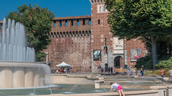 Entrada Principal Castillo Sforza Castello Sforzesco Fuente Frente Timelapse Milán — Foto de Stock