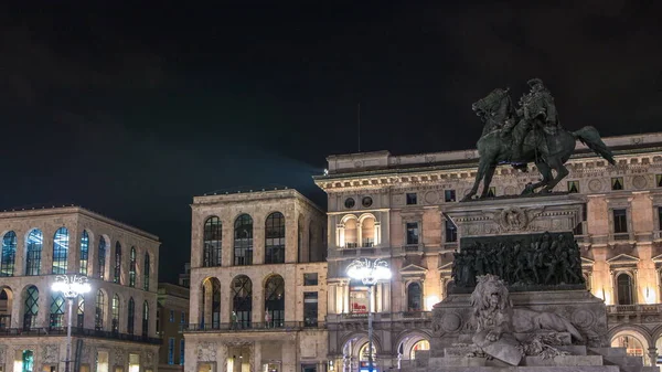 Vittorio Emanuele Pomnik Placu Piazza Del Duomo Timelapse Nocy Milan — Zdjęcie stockowe