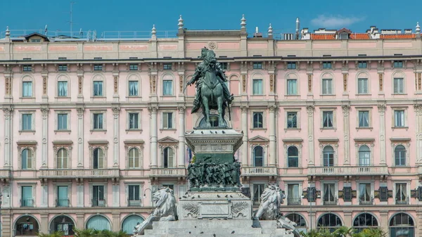 Statua Vittorio Emanuele Timelapse Piazza Del Duomo Vista Frontale Milano — Foto Stock