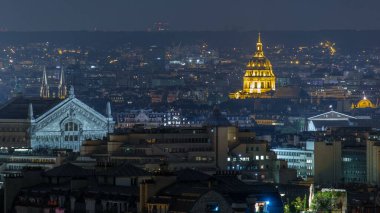 Güzel Paris gece cityscape timelapse Garnier opera ve Les Invalides Montmartre görüldü. Üstten Görünüm açısından. Paris, Fransa
