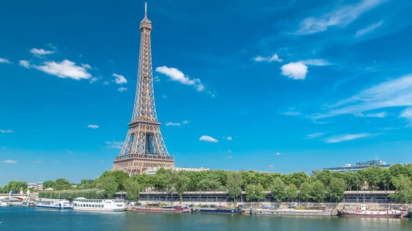 Timelapse Torre Eiffel Desde Terraplén Río Sena París Barco Barcos — Foto de Stock