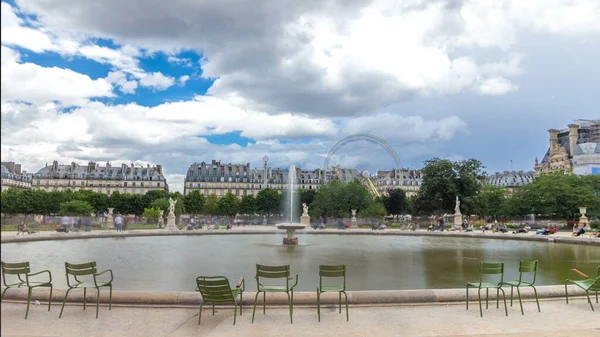 Pessoas Relaxando Tuileries Palace Parque Livre Perto Museu Louvre Timelapse — Fotografia de Stock