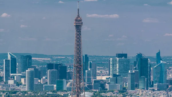 Вид Башни Монпарнас Эйфелевой Башней Округом Оборона Заднем Плане Париже — стоковое фото