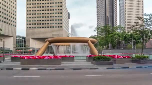 La Fontana della Ricchezza con grattacieli timelapse iperlapse ed è riconosciuta come la più grande fontana . — Video Stock