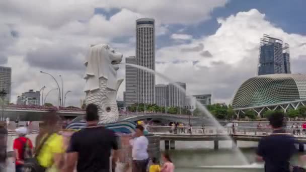 La fontaine Merlion et Singapour skyline timelapse hyperlapse. — Video