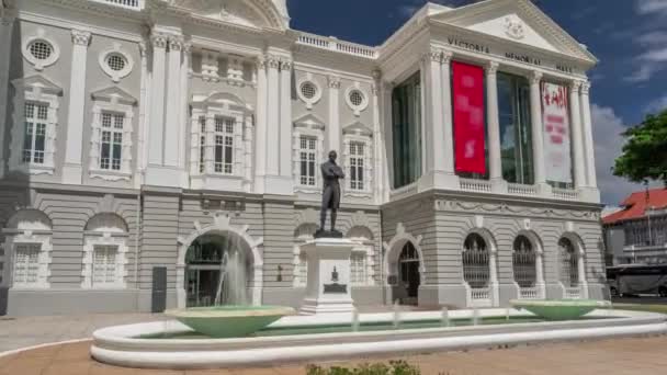 El Victoria Theatre and Concert Hall es un centro de artes escénicas en el área central de Singapur.. — Vídeo de stock