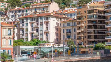 Monte Carlo Tren İstasyonu (Gare de Monaco), Monako Prensliği 'nin yol ve bina trafiğiyle dolu bir zaman aralığı. Monako 'da sadece bir tren istasyonu var, Fransız operatörler tarafından işletiliyor.
