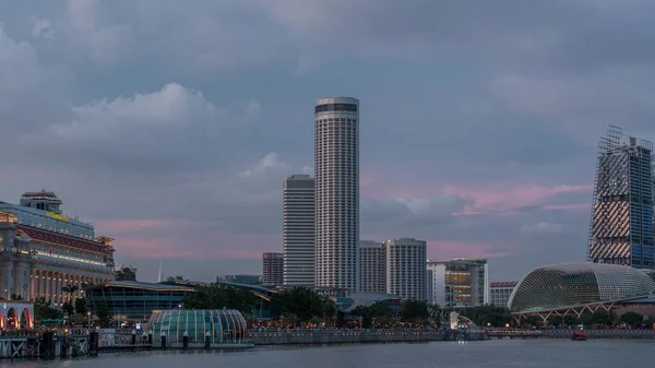 Skyline Ciudad Con Rascacielos Esplanade Teatros Bahía Singapur Atardecer Con —  Fotos de Stock