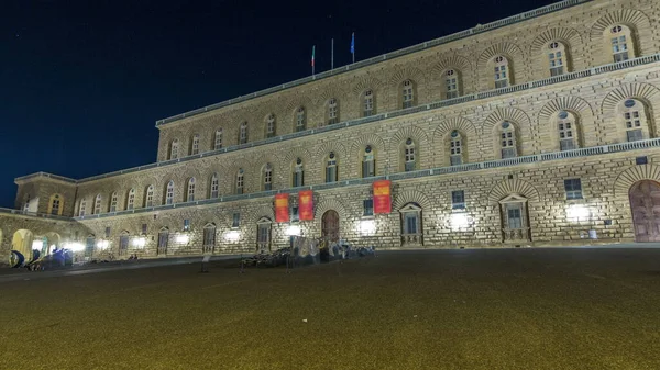 Talya Nın Floransa Kentindeki Palazzo Pitti Galerisi Nin Gece Manzarası — Stok fotoğraf