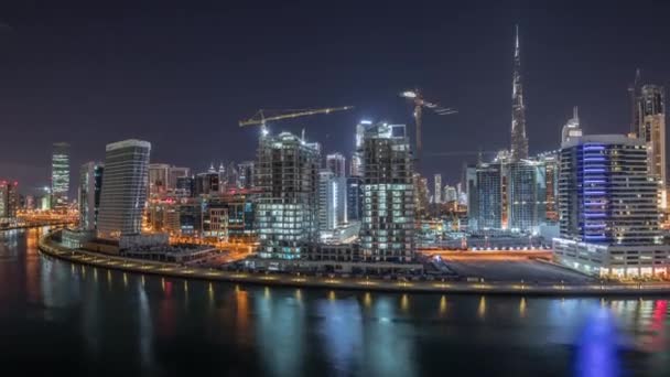 Rytmen i staden Dubai nära kanalen antenn timelapse — Stockvideo
