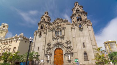 Lima 'daki Parroquia Virgen Milagrosa Kilisesi, Kennedy Park zamanına yakın, Peru