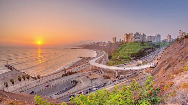 Lima Nın Miraflores Yakınlarındaki Lima Nın Sahil Çizgisi Nin Gün — Stok fotoğraf
