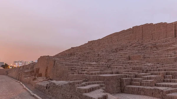 Pyramida Huaca Pucllana Den Dne Noci Transformace Timelapse Před Inca — Stock fotografie