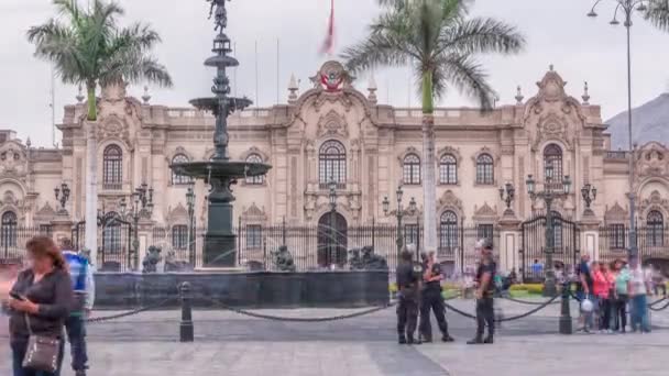Fontein op de Plaza de Armas timelapse, ook bekend als de Plaza Mayor — Stockvideo
