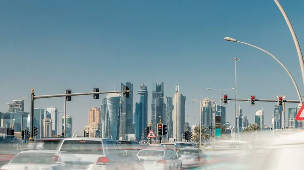 Doha Skyline Traffic Jam Intersection Timelapse Viewed Corniche Doha Qatar — Stock Photo, Image
