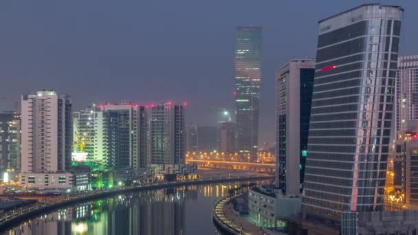 Dubai şehrinin ritmi gece gündüz havadan zamana — Stok video