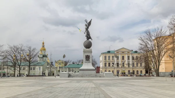 Monumento Indipendenza Timelapse Iperlasso Primavera Nika Dea Una Palla Uno — Foto Stock