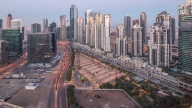 Dubai 'deki Panorama Panorama' da gece gündüz havadan zaman geçiyor..