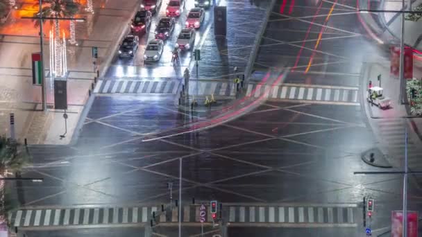 Άποψη της διασταύρωσης με πολλές μεταφορές κατά τη νύχτα κυκλοφορίας Timelapse Aerial — Αρχείο Βίντεο