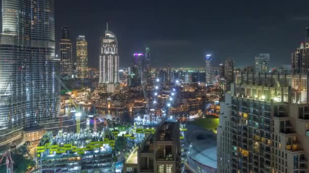 두바이 다운타운 고층 빌딩 야간 경과, 두바이, 아랍 에미리트의 놀라운 공중 보기 — 비디오