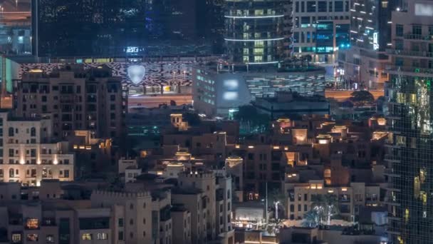 Verbazingwekkende luchtfoto van Dubai Downtown wolkenkrabbers Night timelapse, Dubai, Verenigde Arabische Emiraten — Stockvideo