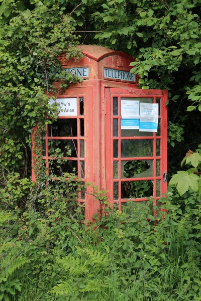 Oude Rode Telefooncel — Stockfoto