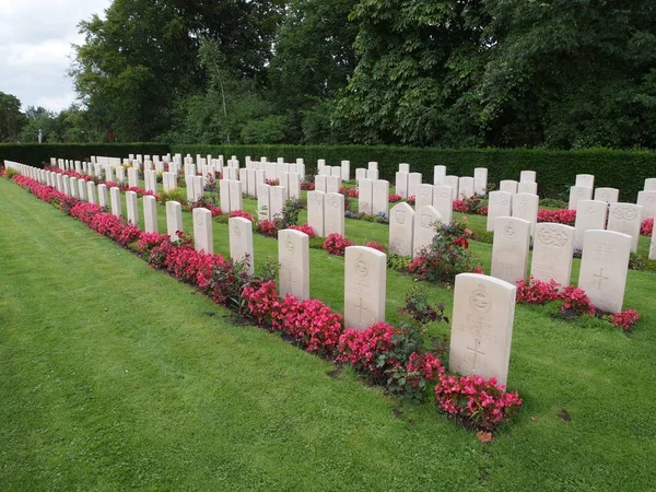 Geallieerde Troepen Tweede Wereldoorlog Graven Gemeentelijke Begraafplaats Amsterdam Nederland — Stockfoto