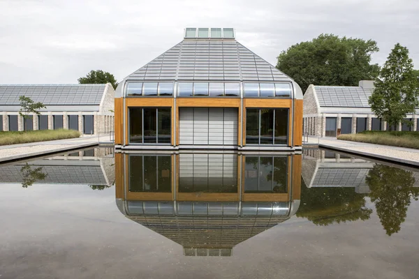 Amsterdam, Hollanda Belediye mezarlığı