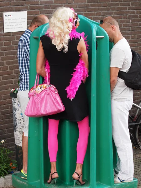 Amsterdam Holandia Sierpnia 2012 Uczestnicy Słynnego Canal Paradzie Dumy Gay — Zdjęcie stockowe