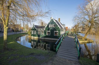 Zaanse Schans, Zaandam, Hollanda 'daki geleneksel binalar