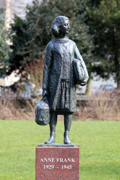 Statue Anne Frank Amsterdam Pays Bas — Photo