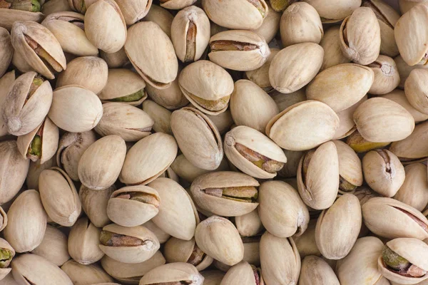 Geroosterde pistachenoten met zeezout — Stockfoto