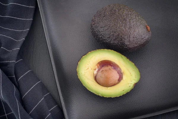 Avocado Plate Top View — Stock Photo, Image