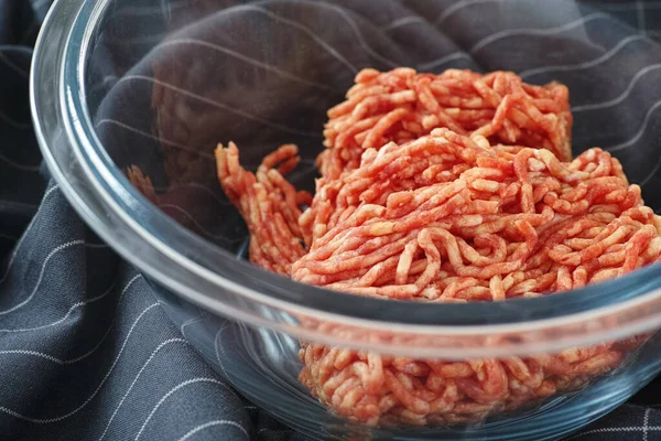 Minced Beef Glass Bowl Close — Stock Photo, Image