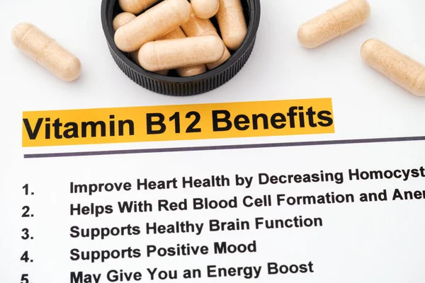 Beneficios Vitamina B12 Cerca — Foto de Stock