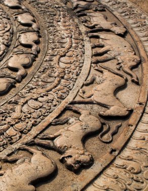 Anuradhapura, ay taşı Abhayagiri manastır, kutsal şehir çoğu ay taşını Sri Lanka, Asya ayrıntılı.