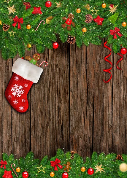 Fond en bois de Noël avec branche d'arbre de Noël décorée Photo De Stock