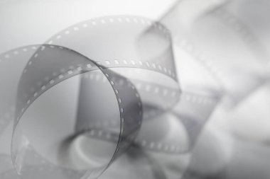  Film şeridi 35 mm. Bulanık arkaplan resmi.