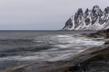 Senja güzel sahil Norveç'te
