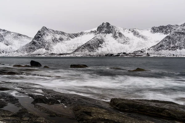 Красивое побережье Сенья в Норвегии — стоковое фото